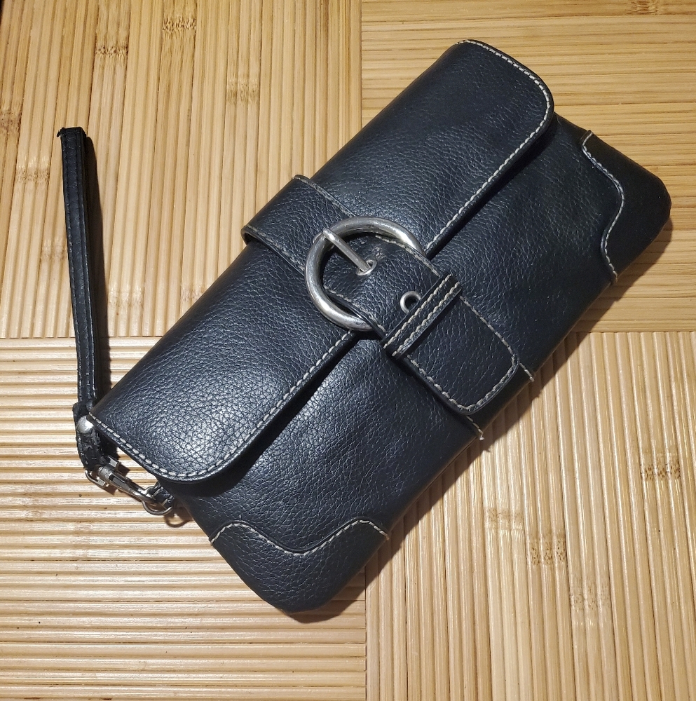 B&BW BLACK WRISTLET PURSE